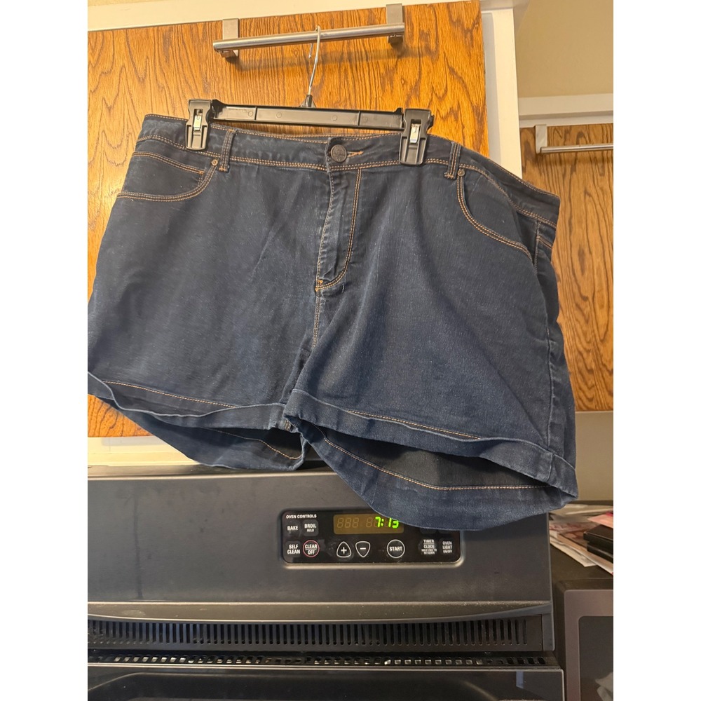 Iris Jeans Womens Plus Size 22 Dark Wash Denim Cuffed Shorts American Style No 7